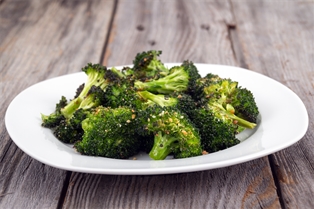 Broccoli With Garlic & Oil