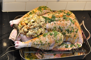 A&V ABHF Oven Ready Turkey (12-14 ppl)