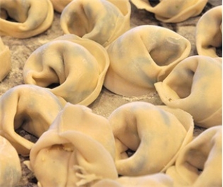Tortelloni Jumbo With Porcini & Ricotta